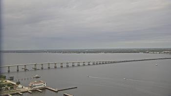 Weather camera view of Edison Grand tower 350 ft elev..