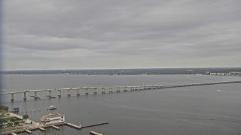 Weather camera view of Edison Grand tower 350 ft elev..