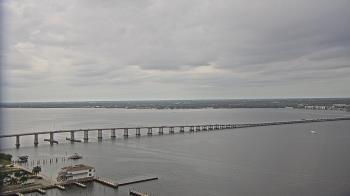 Weather camera view of Edison Grand tower 350 ft elev..