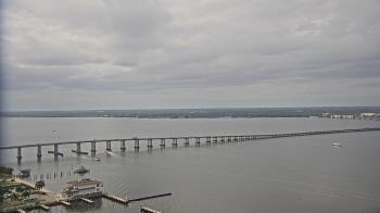 Weather camera view of Edison Grand tower 350 ft elev..