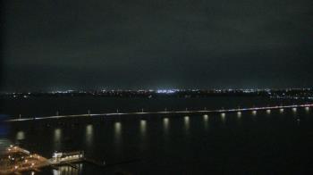 Weather camera view of Edison Grand tower 350 ft elev..