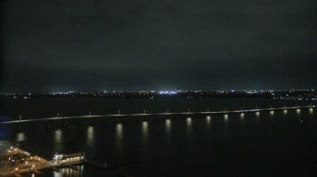 Weather camera view of Edison Grand tower 350 ft elev..