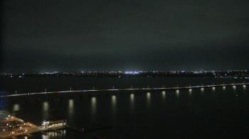 Weather camera view of Edison Grand tower 350 ft elev..