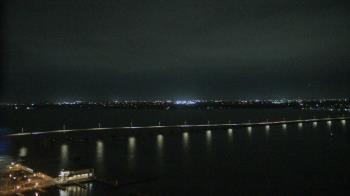 Weather camera view of Edison Grand tower 350 ft elev..