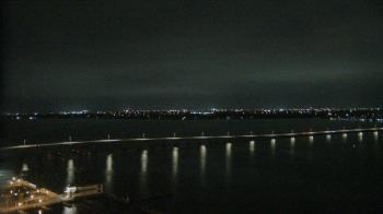 Weather camera view of Edison Grand tower 350 ft elev..