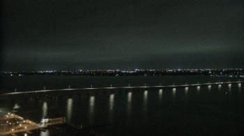 Weather camera view of Edison Grand tower 350 ft elev..