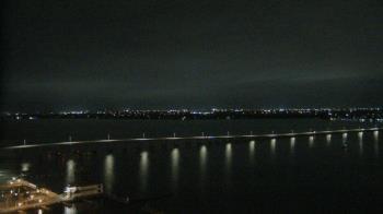 Weather camera view of Edison Grand tower 350 ft elev..