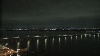 Weather camera view of Edison Grand tower 350 ft elev..