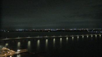 Weather camera view of Edison Grand tower 350 ft elev..