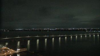 Weather camera view of Edison Grand tower 350 ft elev..