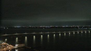 Weather camera view of Edison Grand tower 350 ft elev..