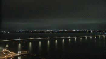 Weather camera view of Edison Grand tower 350 ft elev..