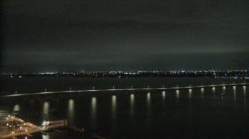 Weather camera view of Edison Grand tower 350 ft elev..