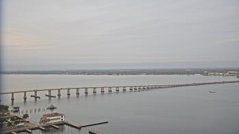 Weather camera view of Edison Grand tower 350 ft elev..