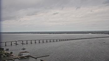 Weather camera view of Edison Grand tower 350 ft elev..