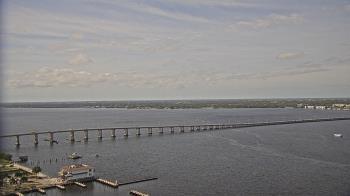 Weather camera view of Edison Grand tower 350 ft elev..