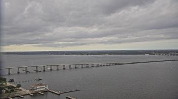 Weather camera view of Edison Grand tower 350 ft elev..