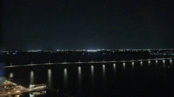 Weather camera view of Edison Grand tower 350 ft elev..