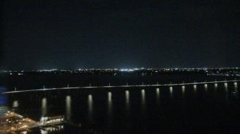 Weather camera view of Edison Grand tower 350 ft elev..