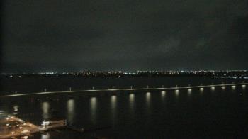 Weather camera view of Edison Grand tower 350 ft elev..