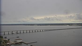 Weather camera view of Edison Grand tower 350 ft elev..