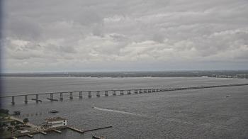 Weather camera view of Edison Grand tower 350 ft elev..