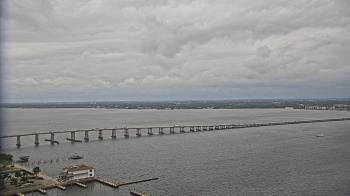 Weather camera view of Edison Grand tower 350 ft elev..