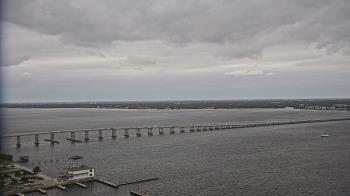 Weather camera view of Edison Grand tower 350 ft elev..