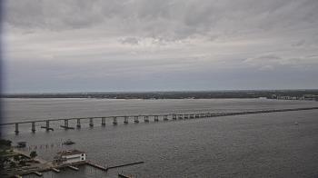 Weather camera view of Edison Grand tower 350 ft elev..