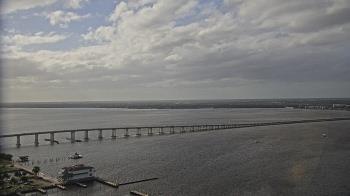 Weather camera view of Edison Grand tower 350 ft elev..