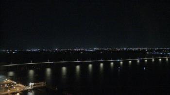 Weather camera view of Edison Grand tower 350 ft elev..