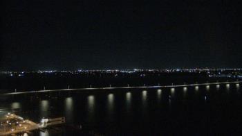 Weather camera view of Edison Grand tower 350 ft elev..