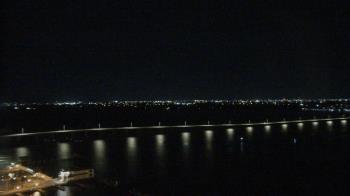 Weather camera view of Edison Grand tower 350 ft elev..