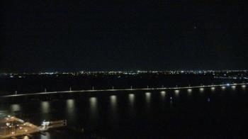 Weather camera view of Edison Grand tower 350 ft elev..