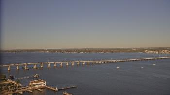 Weather camera view of Edison Grand tower 350 ft elev..