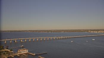 Weather camera view of Edison Grand tower 350 ft elev..