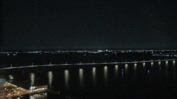 Weather camera view of Edison Grand tower 350 ft elev..