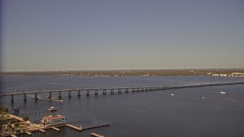 Weather camera view of Edison Grand tower 350 ft elev..