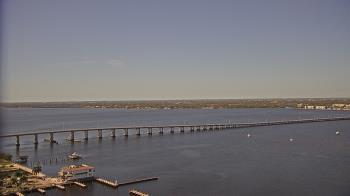 Weather camera view of Edison Grand tower 350 ft elev..