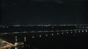 Weather camera view of Edison Grand tower 350 ft elev..