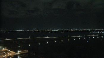 Weather camera view of Edison Grand tower 350 ft elev..