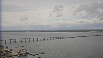 Weather camera view of Edison Grand tower 350 ft elev..