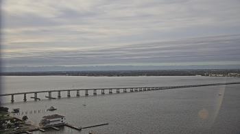 Weather camera view of Edison Grand tower 350 ft elev..