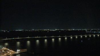 Weather camera view of Edison Grand tower 350 ft elev..