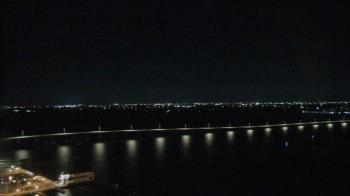 Weather camera view of Edison Grand tower 350 ft elev..