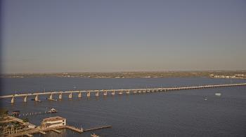 Weather camera view of Edison Grand tower 350 ft elev..