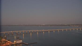 Weather camera view of Edison Grand tower 350 ft elev..