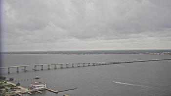 Weather camera view of Edison Grand tower 350 ft elev..