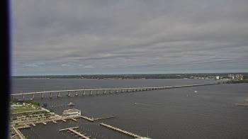 Weather camera view of Edison Grand tower 350 ft elev..