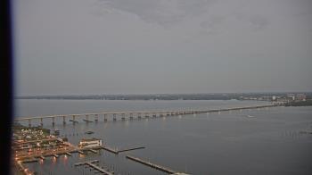 Weather camera view of Edison Grand tower 350 ft elev..